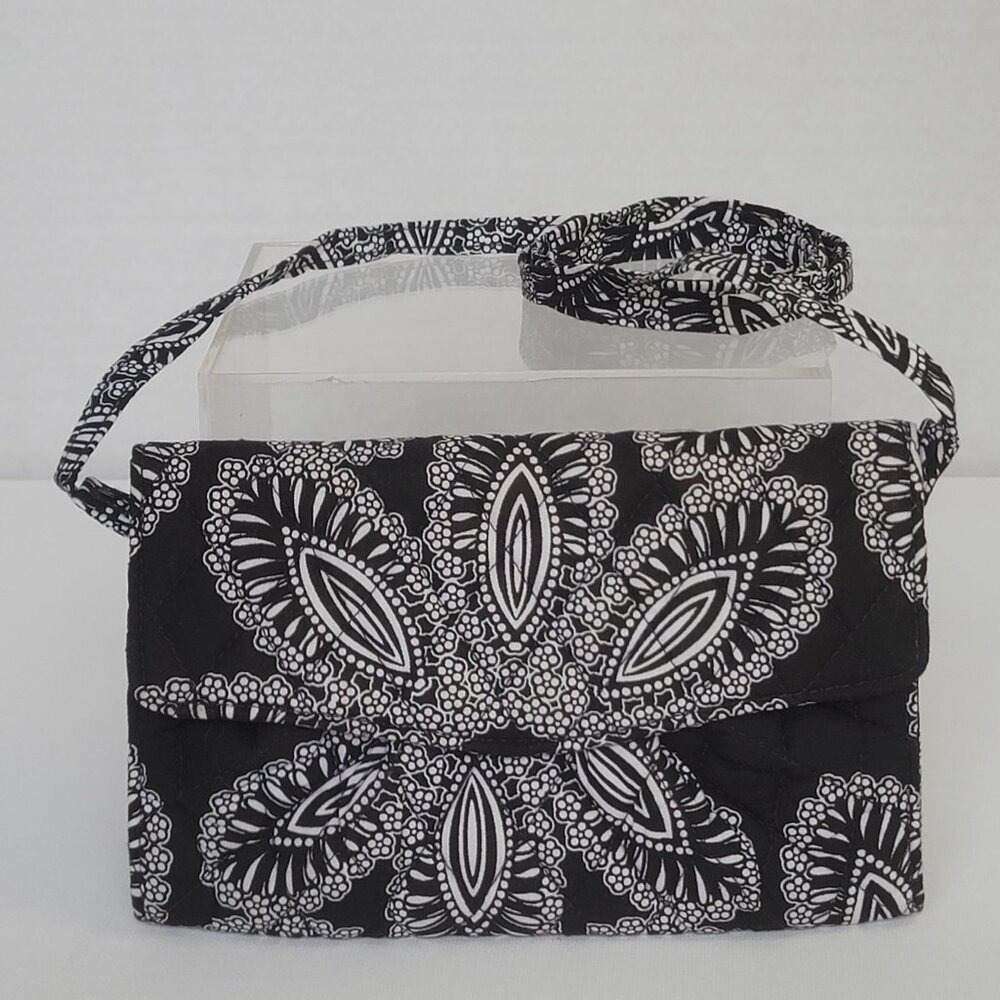 Vera Bradley Blanco Bouquet Black and White Paisley Quilted Wallet Crossbody